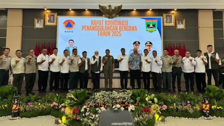 Rapat koordinasi penanggulangan bencana yang digelar Pemprov Sumbar. (dok. adpsb)