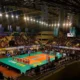 Suasana GOR Ken Arok, Malang yang merupakan venue pertandingan Putaran Pertama PLN Mobile Proliga 2025 Seri Malang pada 17-19 Januari 2025. Selama 3 hari event berlangsung, total lebih dari 10 ribu penonton memadati GOR Ken Arok untuk menyaksikan bintang voli nasional dan internasional berlaga. (dok. isitmewa)