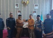 Bawaslu Pasaman Barat Kembalikan Sisa Dana Hibah Pilkada Rp1,84 Miliar ke Kas Daerah