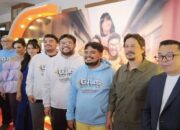 Film “GJLS: Ibuku Ibu-Ibu”, Komedi Absurd yang Sentil Realita Anak Muda Zaman Now