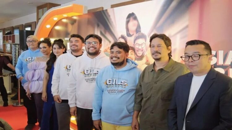 Film “GJLS: Ibuku Ibu-Ibu”, Komedi Absurd yang Sentil Realita Anak Muda Zaman Now 1 Produser eksekutif film "GJLS: Ibuku Ibu-Ibu" Indra Yudhistira saat pemutaran terbatas film di kawasan Senayan, Jakarta Pusat, Selasa (3/6/2025). (ANTARA/Abdu Faisal)