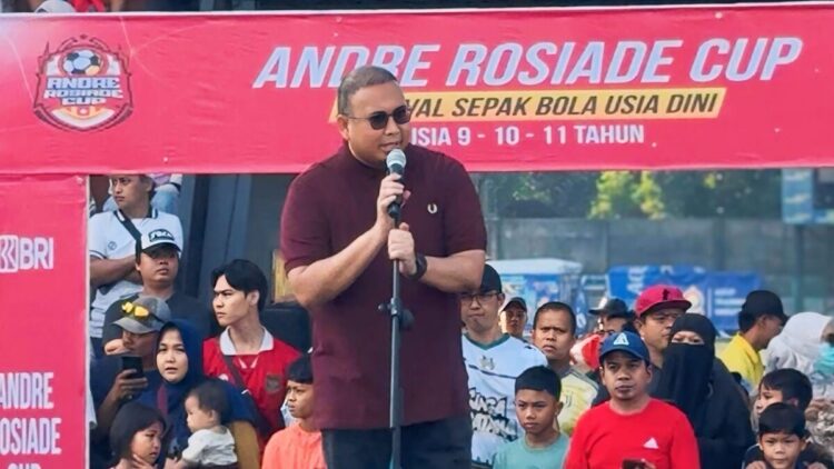 Andre Rosiade Cup Resmi Dibuka, Komitmen Lahirkan Bakat Lokal Timnas Indonesia 2034 1 Wakil Ketua Komisi IV DPR RI, Andre Rosiade buka Andre Rosiade Cup. (dok. istimewa)