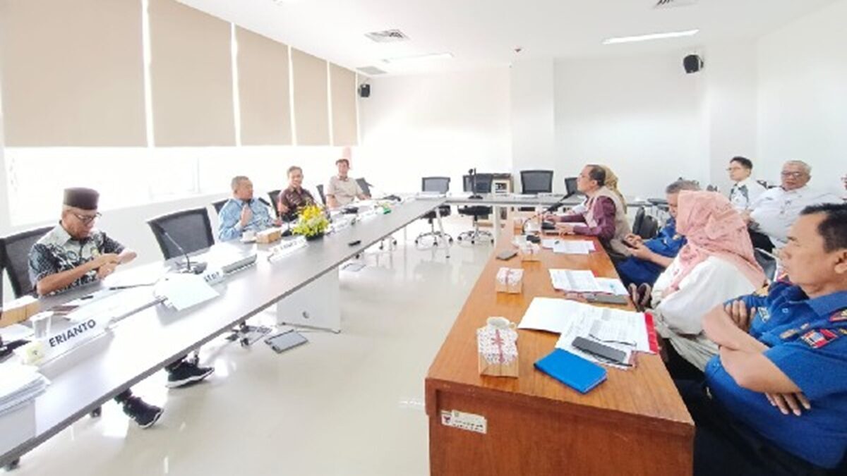 DPRD Padang Bahas Temuan BPK di LKPD 2024: Evaluasi Ketat, Soroti Pendidikan dan Kesejahteraan 3 Dinas Pemadam Kebakaran