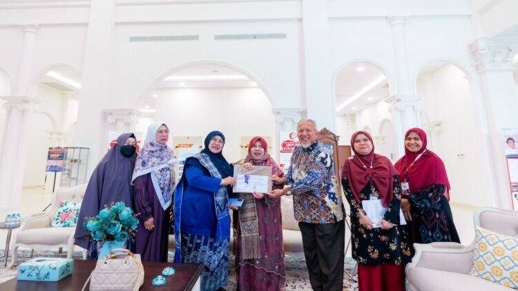 Fakultas Kedokteran Universitas Abdurrab raih akreditasi. (dok. istimewa)