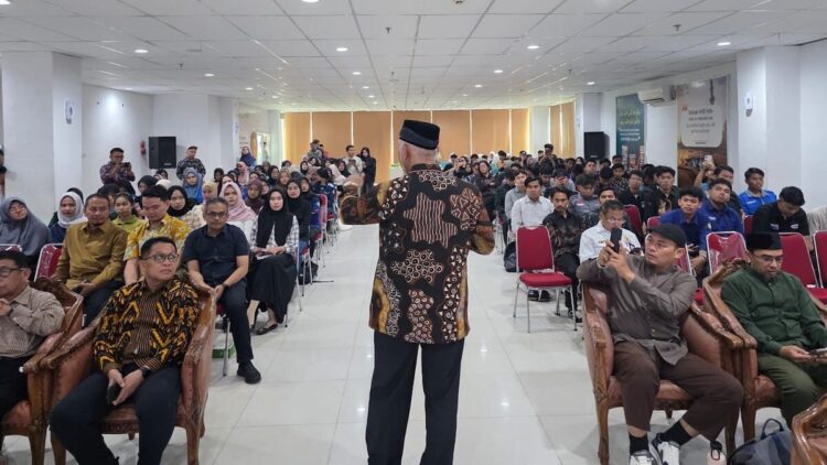 Beri Kuliah Umum di Universitas Muhammadiyah Riau, Gubernur Mahyeldi Bahas Empat Pilar Indonesia Emas 2025 1 Gubernur Mahyeldi beri kuliah umum ratusan mahasiswa di Pekanbaru. (dok. adpsb)