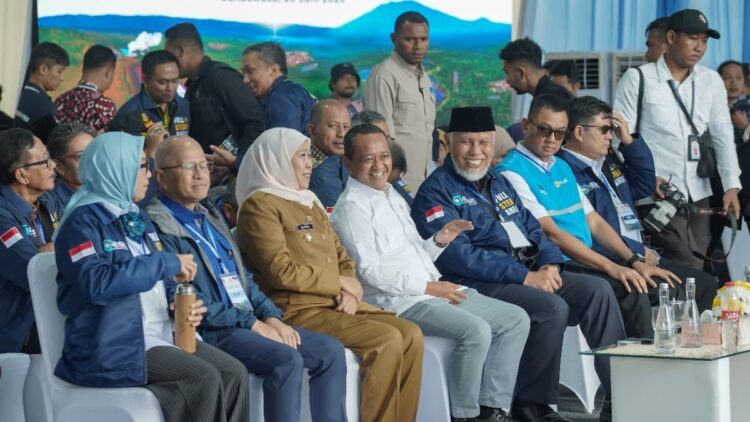 Gubernur Mahyeldi Hadiri Peresmian Pembangunan PLTP Muara Laboh Unit-2 1 Gubernur Mahyeldi hadir di peresmian secara nasional proyek 55 EBT di Indonesia