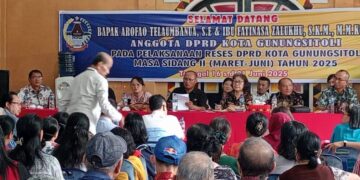 Dua Kader Golkar DPRD Gunungsitoli Serap Aspirasi Warga saat Reses 8 Dua Kader Golkar DPRD Gunungsitoli Serap Aspirasi Warga saat Reses