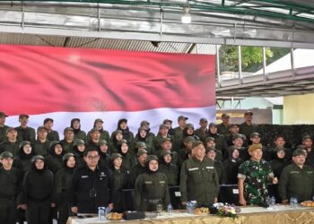 Wamensos Tegaskan Sekolah Rakyat Bentuk Karakter, Bukan Latihan Militer