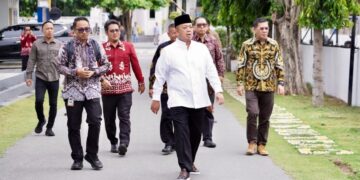 Menteri Nusron Rencanakan Rakor dengan Pemda Sulteng untuk Bahas Kinerja Pertanahan dan Tata Ruang 8 Menteri ATR/BPN Nusron Wahid dan jajaran. (dok. istimewa)