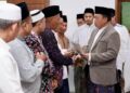 Menteri Nusron serahkan tanah wakaf. (dok. ATRBPN)