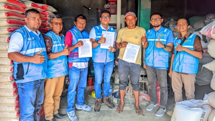 PLN Payakumbuh dukung usaha huller listrik. (dok. PLN)