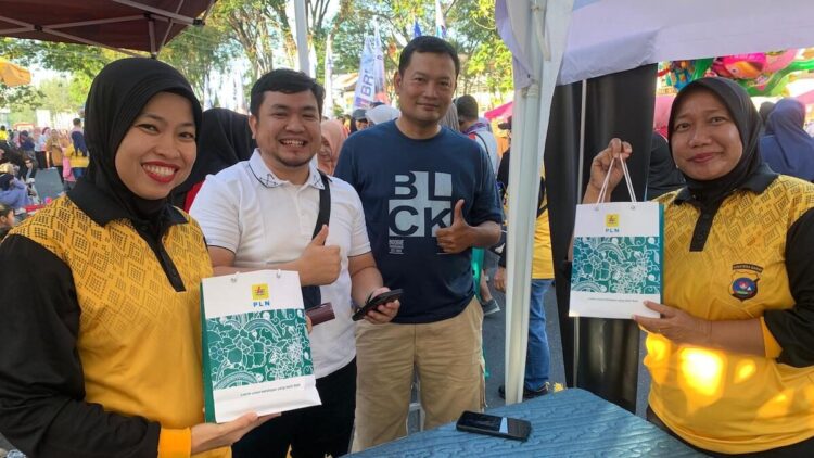 PLN UP3 Padang ikut meriahkan acara marandang 1000 kg. (dok. istimewa)