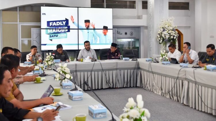 Pemko Padang Sebut Proyek Normalisasi Sungai Batang Kandis Sudah 70 Persen 1 Rapat koordinasi (rakor) proyek normalisasi sungai Batang Kandis. (dok. Prokopim)