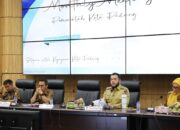 Gelar Rapat Bulanan, Wako Fadly Amran Sorot Aksi Pungli di Pantai Air Manis