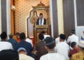 Wawako Maigus Nasir jadi penceramah Salat Idul Adha di Masjid Baitul Makwa Pampangan. (dok. Prokopim)