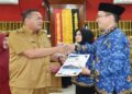 Wako Pariaman Serahkan SK CPNS 2024, Tekankan Profesionalisme ASN