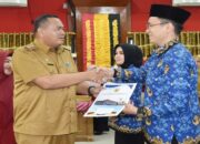 Wako Pariaman Serahkan SK CPNS 2024, Tekankan Profesionalisme ASN