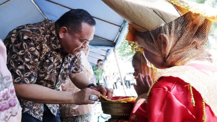 Wako Pariaman Yota Balad menghadiri acara Pentas Seni Perpisahan Anak Taman Kanak-Kanak (TK) se-Kota Pariaman. (Foto: Dok. Ist)