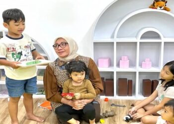 Cegah Dilema Ibu Pekerja, Menteri PPPA Dorong Perusahaan Sediakan Daycare di Tempat Kerja