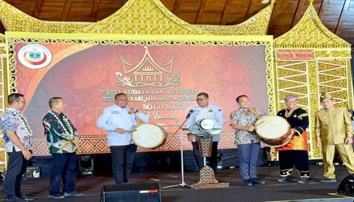 Ketum DPP IKM Andre Rosiade Roadshow ke Jawa Tengah, Buka Baralek Gadang hingga Tampung Aspirasi Pembangunan Asrama di Semarang