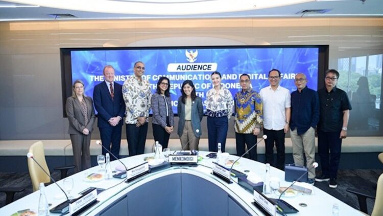 Menteri Komunikasi dan Digital Meutya Hafid dalam audiensi dengan Presiden dan Managing Director MPA untuk Asia Pasifik Mila Venugopalan di Kantor Kementerian Komdigi, Jakarta Pusat, Kamis (12/6/2025) mengatakan industri penyiaran masih memainkan peran penting dalam menjangkau masyarakat di seluruh pelosok Indonesia. (Foto: Dok Kemkomdigi)
