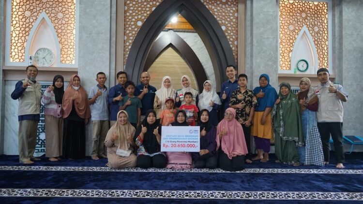 YBM PLN UP3 Solok Hadirkan Harapan Lewat Bantuan Pendidikan dan Ekonomi 1 Bantuan dari YBM PLN UP3 Solok. (dok. Humas)