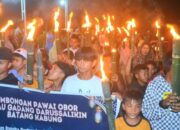 Meriahkan Tahun Baru Islam, Wako Fadly Amran Lepas Pawai Obor di Koto Tangah