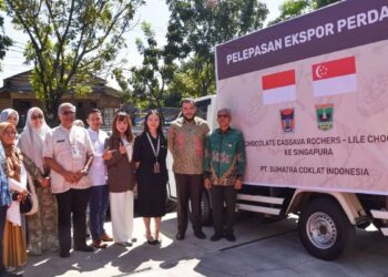 Wako Fadly Amran Lepas Ekspor Perdana Produk Coklat dari Padang ke Singapura