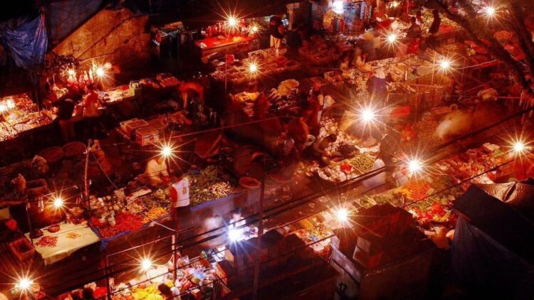 Jaga Daya Beli Masyarakat dan Industri, Pemerintah Putuskan Tarif Listrik PLN Triwulan III Tetap 1 Ilustrasi pemanfaatan listrik oleh Usaha Mikro dan Kecil (UMK) yang dapat mendorong perekonomian. (dok. PLN)