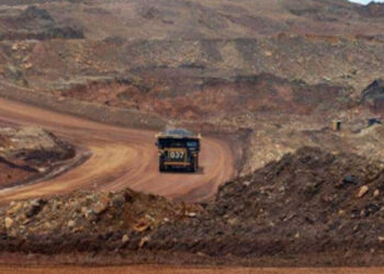 Ilustrasi dump truck mengangkut materil di pertambangan nikel PT. Vale Indonesia Tbk. di Soroako, Luwu Timur, Sulawesi Selatan. (Dok.ANTARA FOTO/Basri Marzuki)