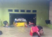 Jakarta Banjir, Hampir Seribu Warga Mengungsi ke 17 Lokasi Aman