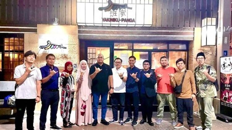 Ketum Andre Rosiade Silaturahmi dengan Perantau Minang di Jepang, Bahas Pembentukan IKM 1 Andre Rosiade bersama Ikatan Perantau Minang di Jepang. (dok. istimewa)