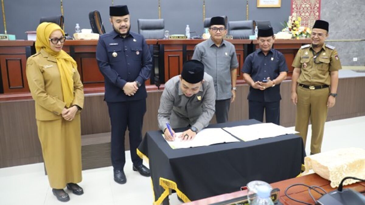 DPRD Padang6 1