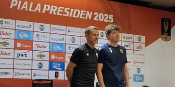 Hujan Gol di GBK! Oxford United Taklukan Liga 1 All-Stars 6-3 7 Hujan Gol di GBK! Oxford United Taklukan Liga 1 All-Stars 6-3