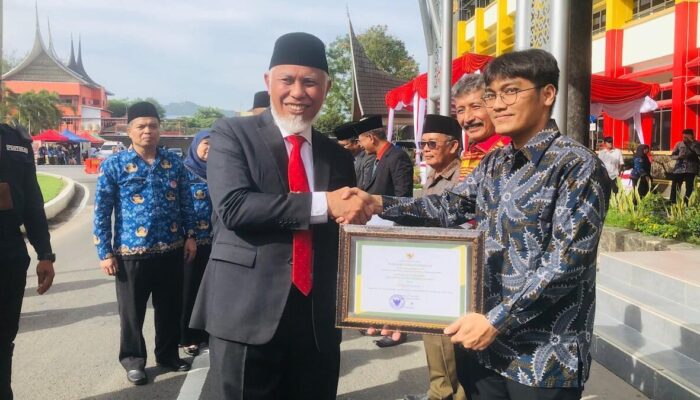 Koperasi Konsumen Keluarga Besar Semen Padang Ditetapkan sebagai Koperasi Terbesar di Sumbar