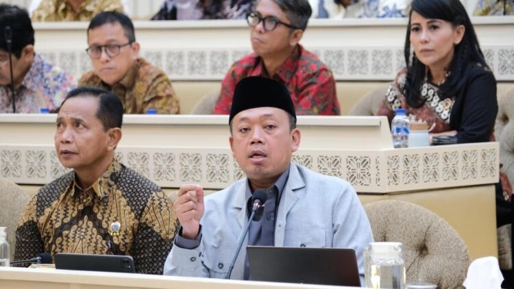 Menteri ATR/BPN Nusron Wahid saat hearing dengan Komisi II DPR RI. (dok. istimewa)