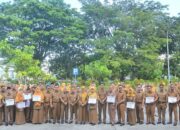 Pemko Padang Serahkan Penghargaan untuk ASN dengan Kinerja Terbaik di Semester Pertama 2025