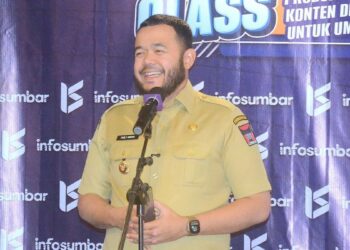 Wako Fadly Amran di iven coaching class yang digelar Infosumbar. (dok. Prokopim)