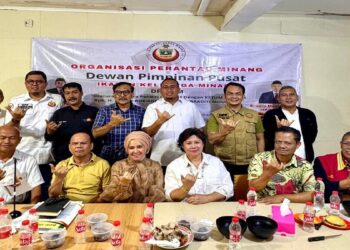 Bertemu Tokoh Pendiri IKM, Ketum Andre Rosiade Siap Besarkan IKM hingga Keluar Negeri