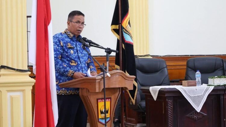 Wawako Pariaman menyampaikan tanggapan resmi atas pandangan akhir fraksi DPRD Pariaman terkait KUA-PPAS Perubahan APBD 2025. (Foto: Dok. Ist)