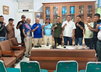 Calon Ketua KONI Sumbar sowan ke PWI Sumbar. (dok. istimewa)