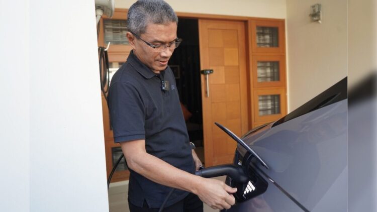 20.053 Pelanggan Baru Home Charging Services Nikmati Kemudahan Isi Daya EV di Rumah 1 Layanan Home Charging Services dari PLN. (dok. Humas)
