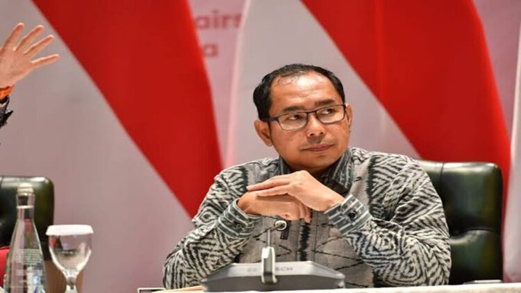 Konflik Perbatasan Kamboja-Thailand, Kemlu Pastikan WNI Dalam Kondisi Aman 1 Direktur Perlindungan WNI Kemlu RI, Judha Nugraha, dalam pengarahan media di Jakarta, Jumat (5/5/2023). Foto: InfoPublik/Amiryandi