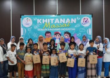 Semen Padang Hospital Gelar Khitanan Massal untuk Anak Panti dan Karyawan Yayasan
