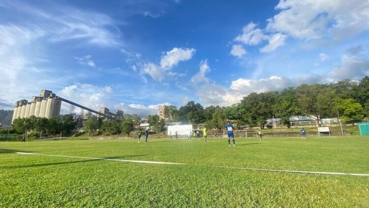 Latihan perdana Semen Padang FC jelang digelarnya Liga 1 2025/26 atau BRI Super League. (dok. istimewa)