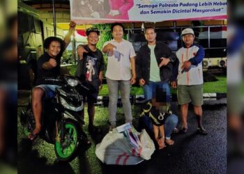 Pria 28 Tahun Bobol Sekolah di Lubuk Kilangan dan Larikan Puluhan Buku Pelajaran 14 Pembobol gudang sekolah di Lubuk Kilangan ditangkap Tim Klewang. (dok. istimewa)