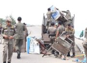 Langgar Aturan, Tiga Bangli Dibongkar di Belakang Hotel Pangeran