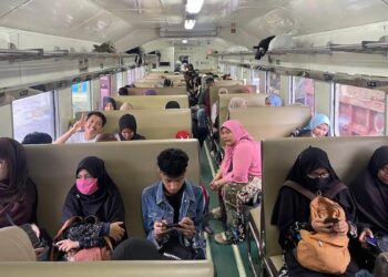 Penumpang KA Pariaman Ekspress. (dok. istimewa)