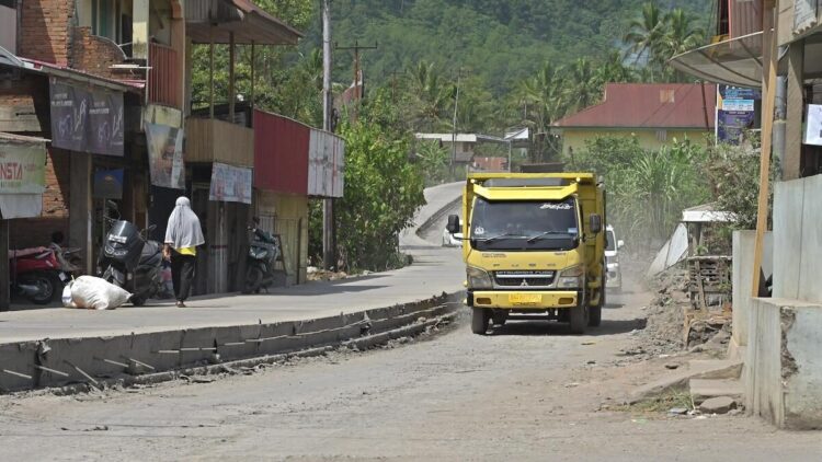Pemprov Sumbar Perbaiki Jalan Penghubung Payakumbuh–Lintau 1 Perbaikan jalan penghubung Payakumbuh-Lintau. (dok. adpsb)
