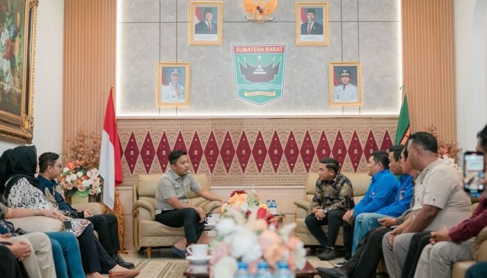 Wagub Vasko Tindak Tegas Pukat Harimau, Wako Sibolga Datang ke Sumbar Minta Maaf